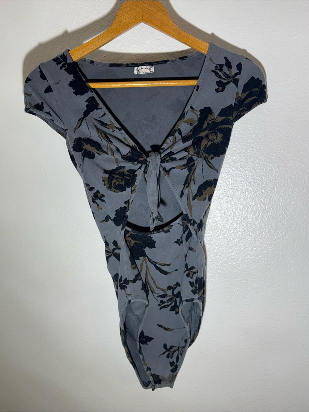Free People Gray Floral Tie-Front Bodysuit